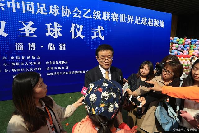 普丁塞娃逆转本西奇，郑钦文面临苦主挑战